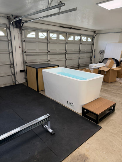 RevX Acrylic X Tub Cold Plunge with LUX 1.5 HP Chiller & Filtration