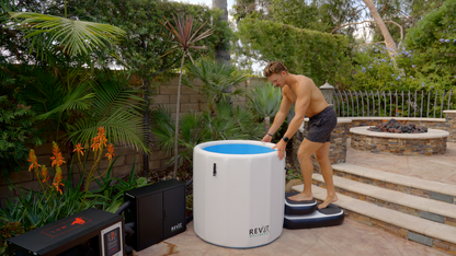 RevX Inflatable Barrel Cold Plunge with Steps – Portable Ice Bath Tub