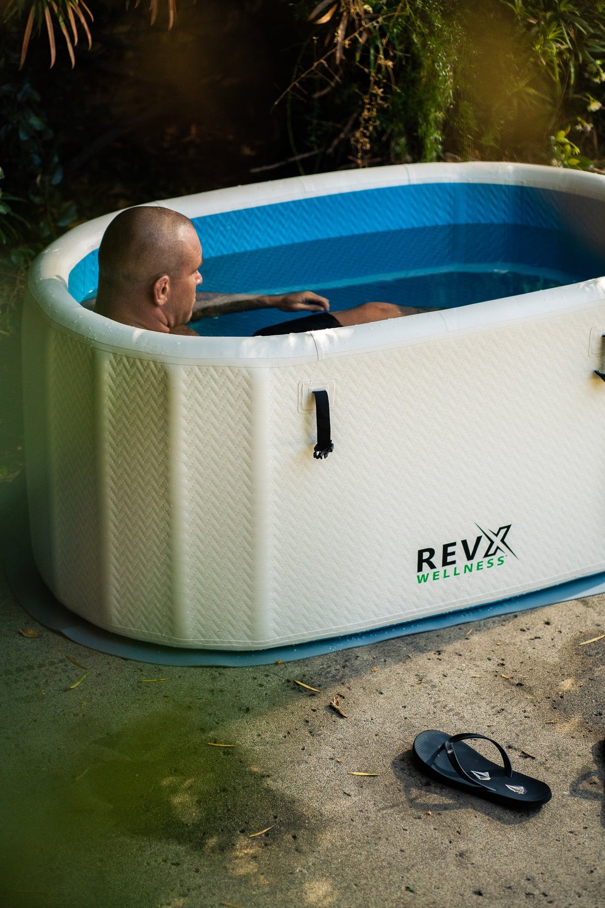 RevX Inflatable Tub Classic Cold Plunge – Portable Drop-Stitch Ice Bath