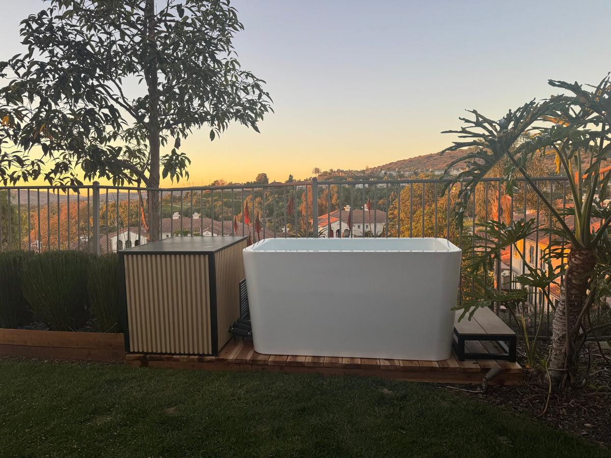 RevX Acrylic X Tub Cold Plunge with LUX 1.5 HP Chiller & Filtration